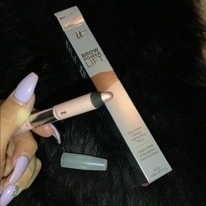 IT Brow Power Lift